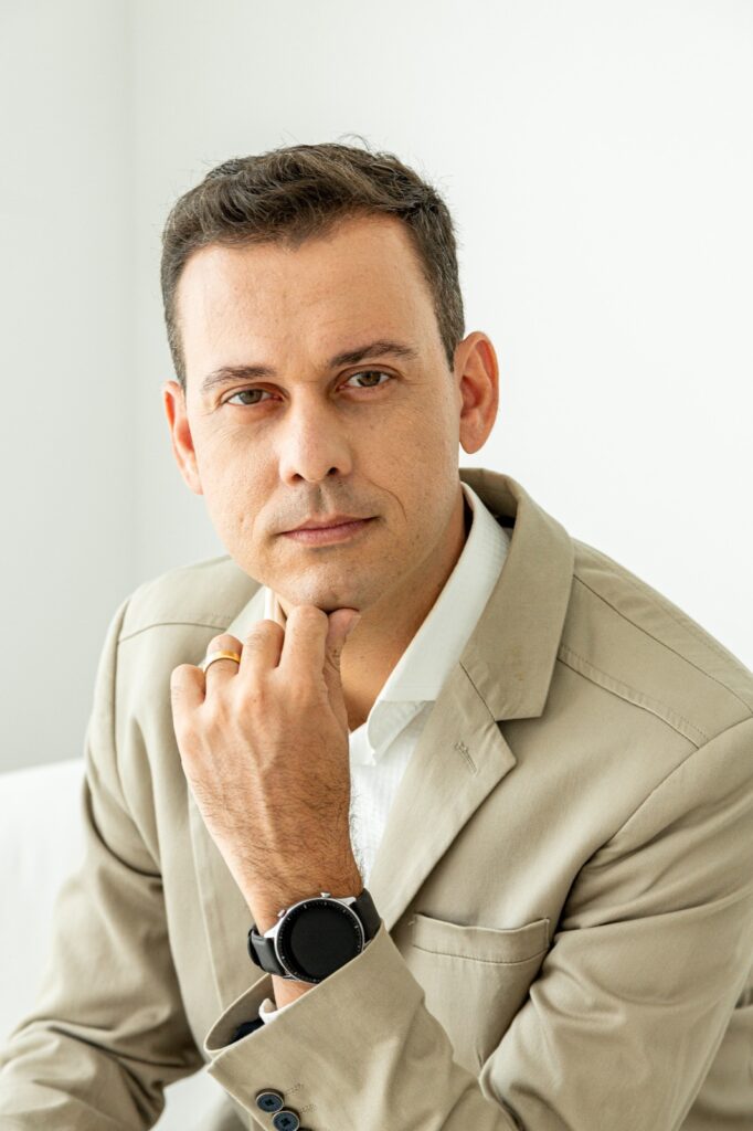 76d47bb6-70e5-41b7-b598-a132ff375a7a